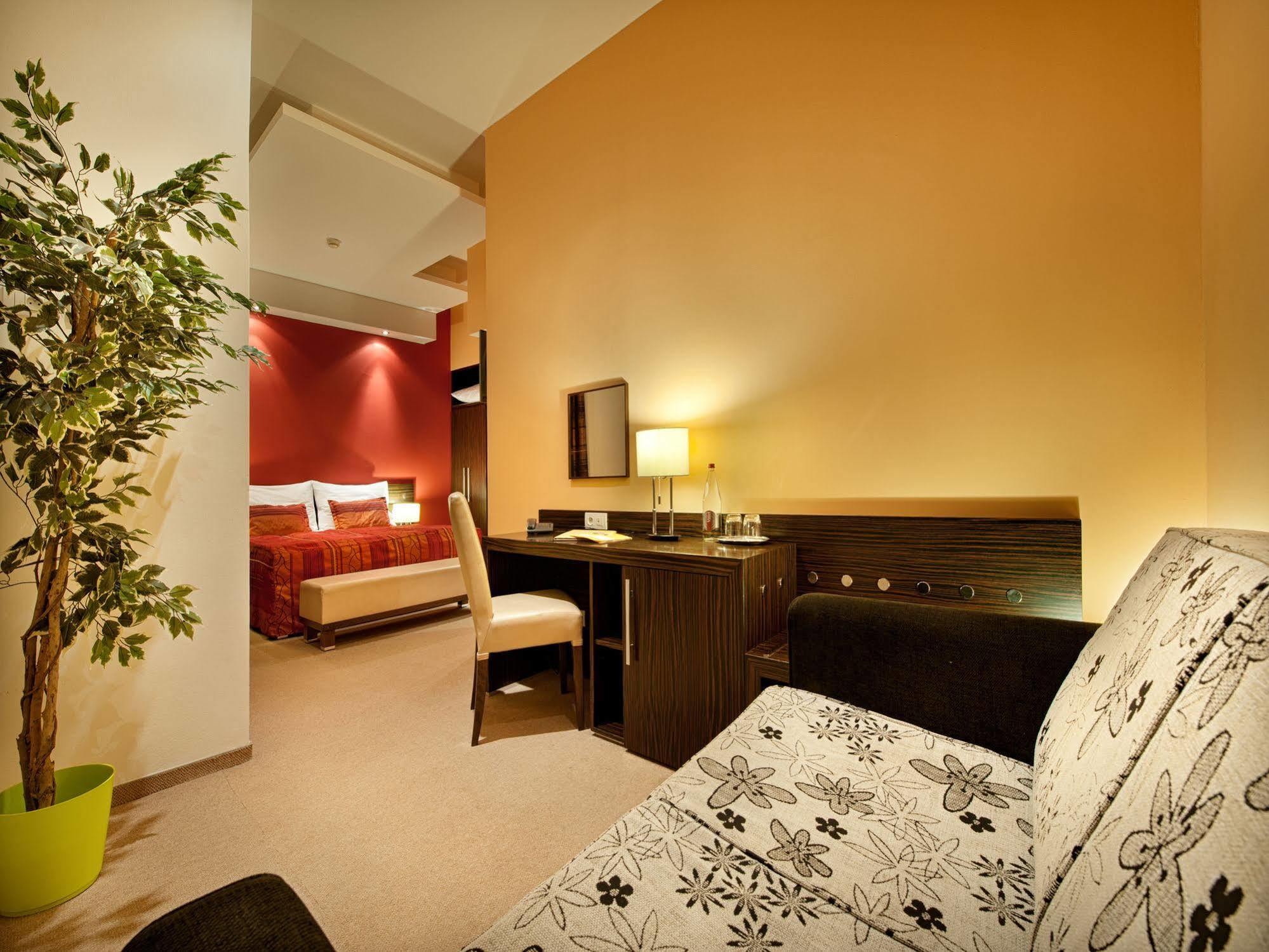 The Manes Boutique Hotel Prague Ngoại thất bức ảnh